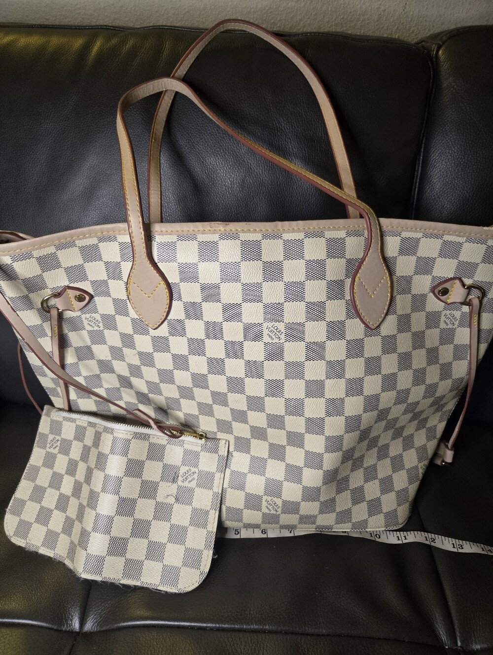 Luxury Check-Pattern Tote Bag in Cream and Tan